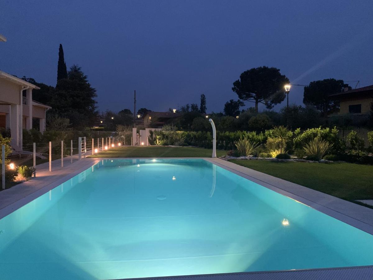 Villa Meri มาแนร์บา เดล การ์ดา ภายนอก รูปภาพ