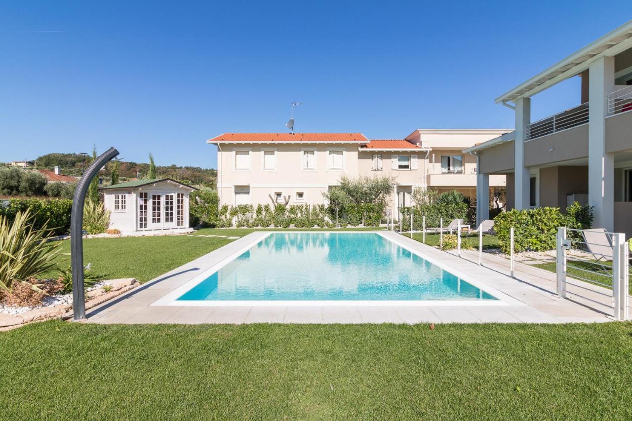 Villa Meri มาแนร์บา เดล การ์ดา ภายนอก รูปภาพ